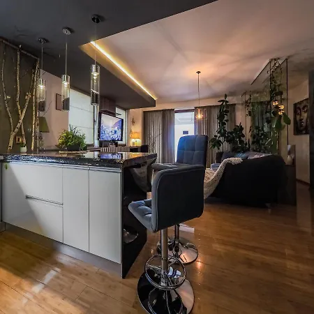 Seasons Dream View-adults Only Апартаменти Брашов