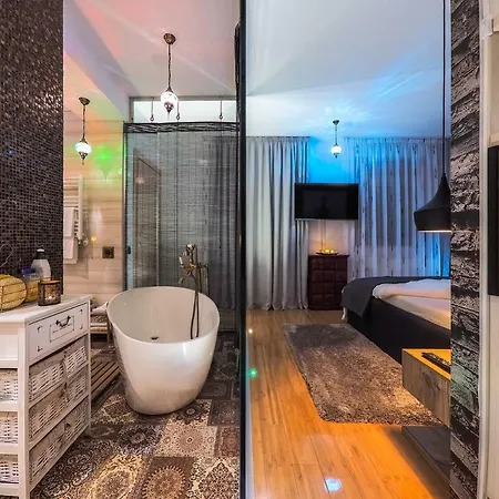 Seasons Dream View-adults Only Апартаменти