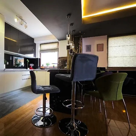 Seasons Dream View-adults Only Апартаменти Брашов
