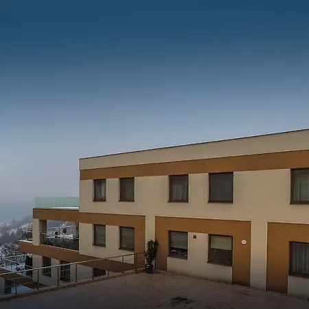 Seasons Dream View-adults Only Апартаменти Брашов